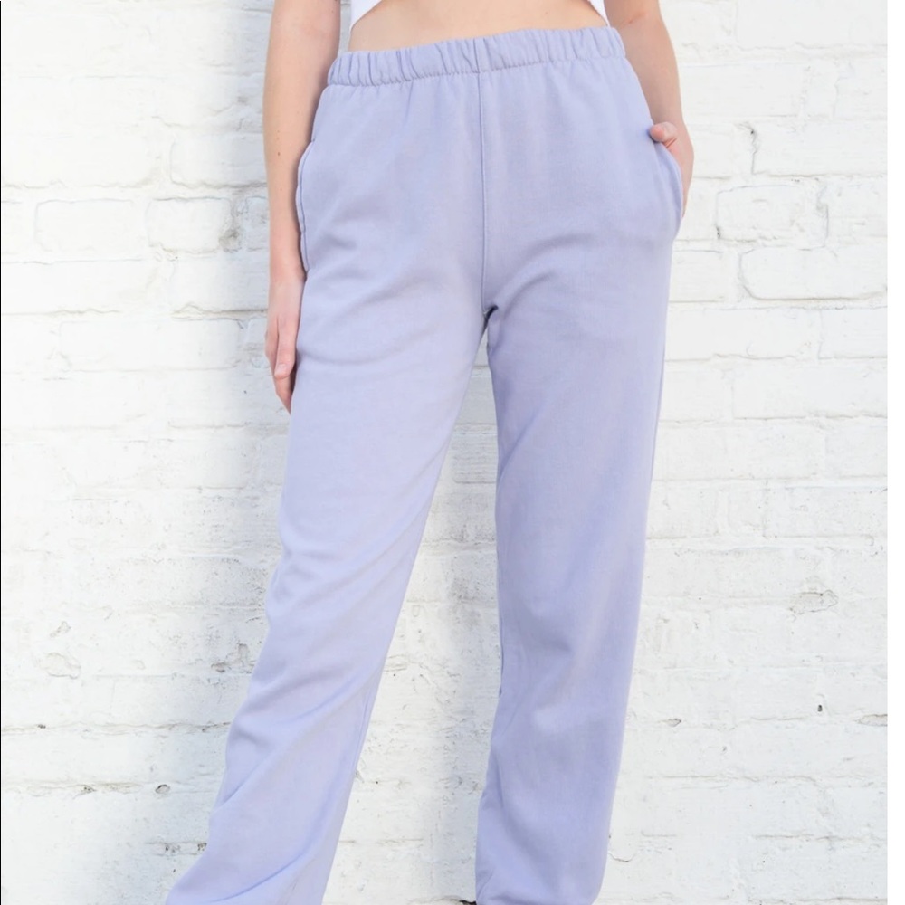 Brandy Melville Rosa Sweatpants